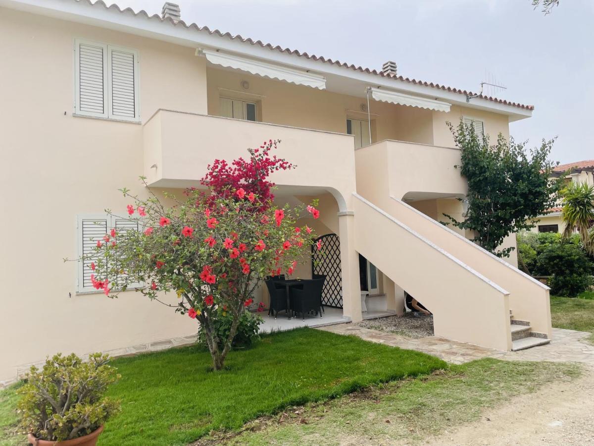 Appartamento Brezza Marina Budoni Exterior photo